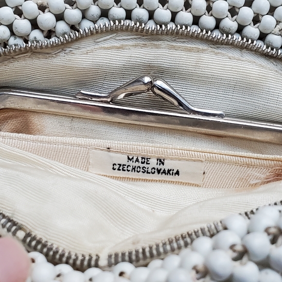 Vintage 1930s Czechoslovakia purse - Picture 4 of 10